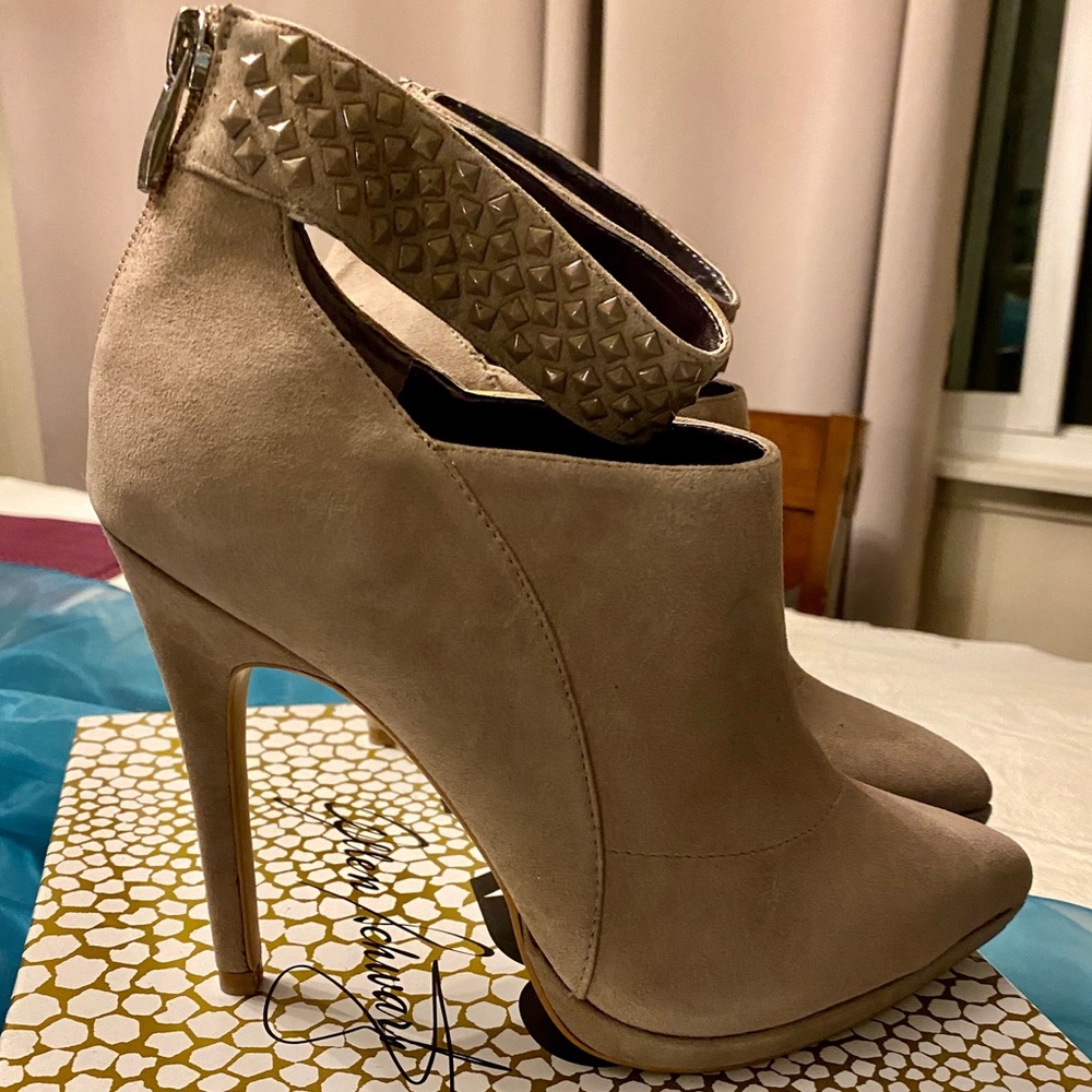ABS Allen Schwartz studded bootie